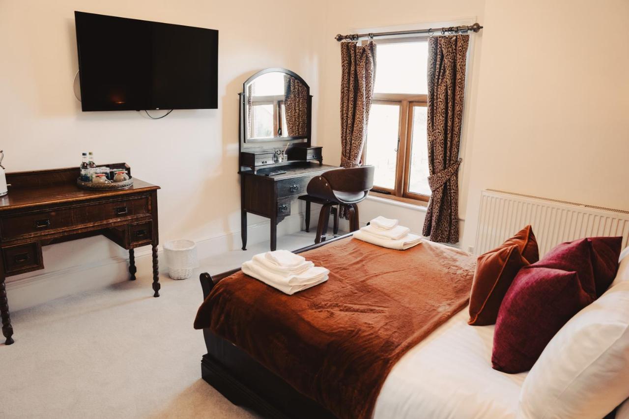 The Swan Hotel *